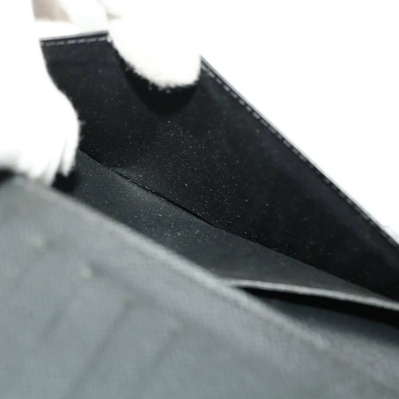 Authentic LOUIS VUITTON Epi FIFA Portefeuille Brazza Wallet Black/White - Picture 12 of 15